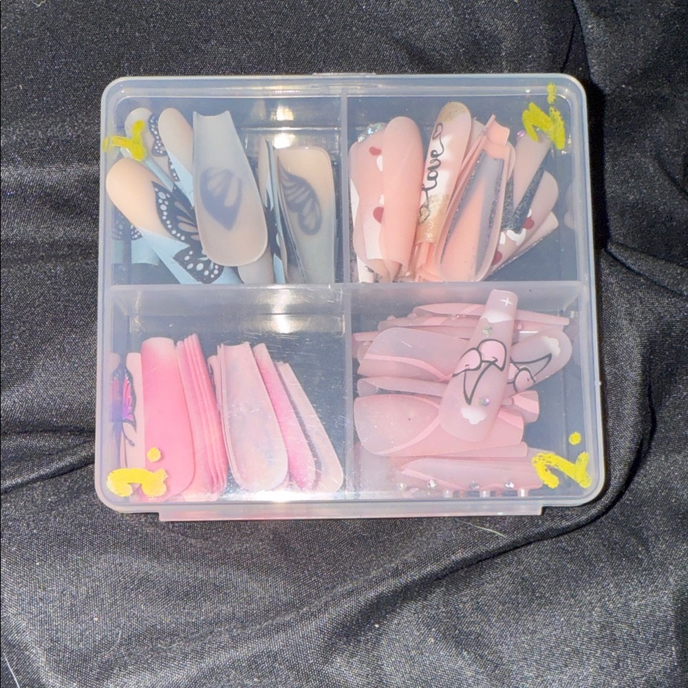 Assorted Pink and Nude Nail Art Tips